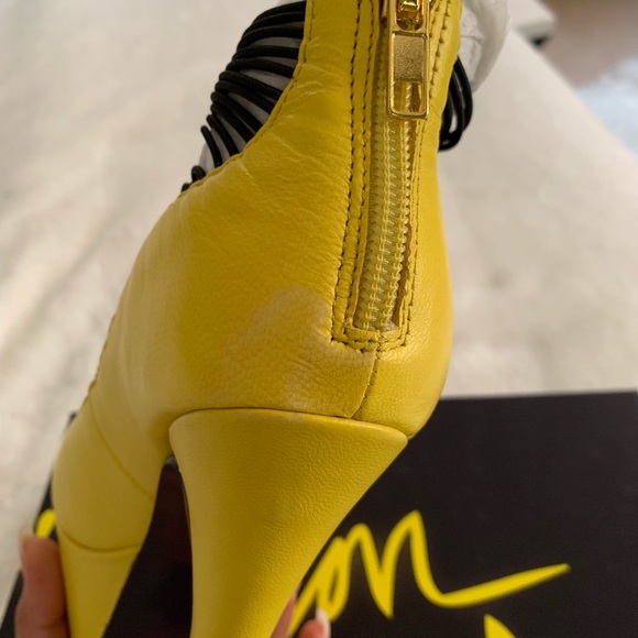 Questions? Message me here π¬π - Picture 2 of 2